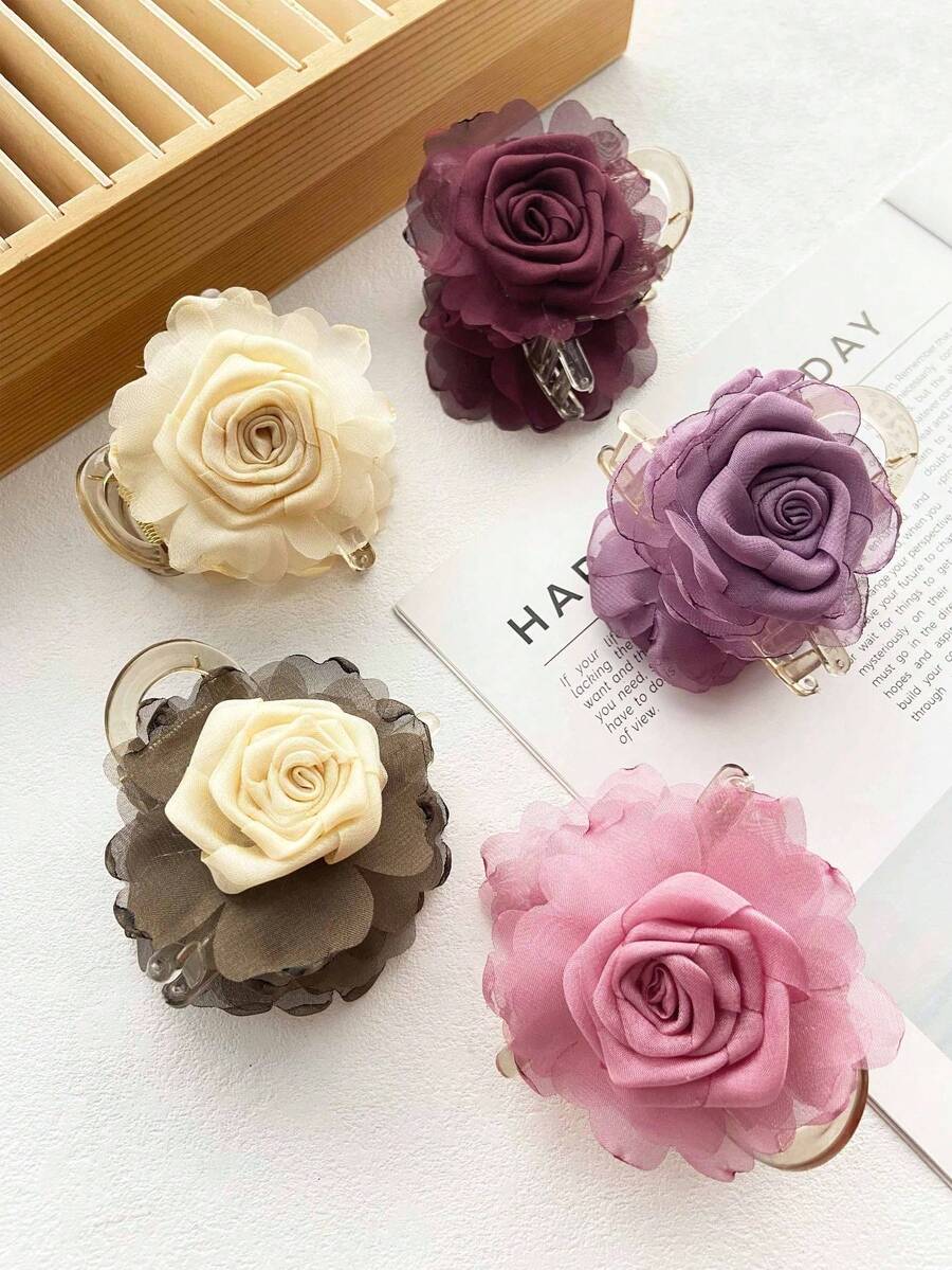 1 chiếc kẹp tóc hình hoa hồng bằng vải chiffon, thích hợp cho phụ nữ sử dụng hàng ngày, đi chơi, dự tiệc, du lịch, đi biển và nhiều dịp khác, rất cần thiết cho kỳ nghỉ và du lịch biển.