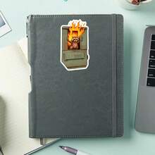 1张垃圾桶着火浣熊贴纸，趣味“一切都好”笔记本电脑贴纸，浣熊乙烯基贴纸，烧胎礼物，防水即撕即贴水瓶贴纸，心理健康保温杯贴纸，潮流讽刺笔记本贴纸，送给混乱爱好者的完美礼物，手绘浣熊汽车贴纸，易贴可爱笔记本电脑乙烯基贴纸，火焰表情包水瓶贴纸，复古烧胎计划本装饰，神经质保温杯乙烯基贴纸，送给过度思考者的理想礼物 - S1819 - 查看 4