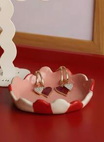 Joivida 优雅的红色心形吊坠耳环 - 独特简约的设计，适合女性佩戴，是情人节的理想礼物 - 彩色 - 查看 2