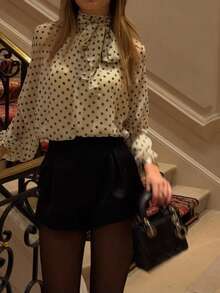 Camisa casual y holgada con lunares y decoración de lazo para mujer DEEKA, estilo europeo y americano, primavera/verano - Beis - Ver 1