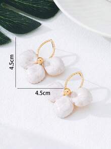 1 par de brincos modernos com pétalas de flores geométricas e românticas, perfeitos para banquetes, uso diário e looks de férias. - Branco - Ver 5