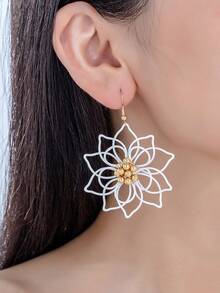 Elegant Personalized Luxury Metallic Flower Dangle Earrings - Multicolor - View 3
