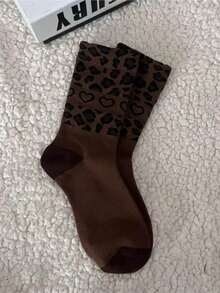 1/3 双新款秋冬豹纹咖啡棕色女士中筒袜韩版时尚四季百搭 - 彩色 - 查看 4