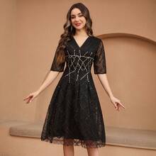 Black Lace Sequin Embellished Dress - Black - View 5