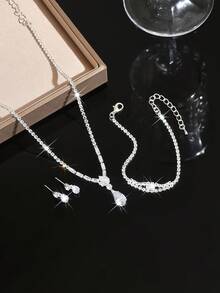 Conjunto de joyería de novia de lujo con cristales, collar con colgante de lágrima, aretes y pulsera, adecuado para invitados de boda, bailes formales, fiestas y ceremonias de graduación - Plata 1759-HB - Ver 4