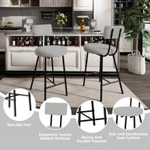 Juego de 2 taburetes de bar Boucle con asiento redondo, modernos taburetes tapizados con respaldo y reposapiés, patas de metal, para isla de cocina, mostrador y cafetería, color gris. - Gris - Ver 6