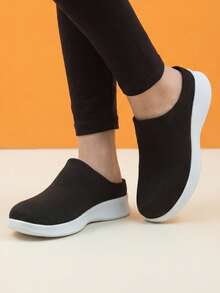 Kids' Casual Lightweight Breathable Black & White Slip-On Sneakers, Elastic Knit Sock Shoes For Dancing & Leisure - Black and White - View 4