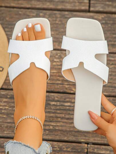 Plus Size 35-43 Summer Fashion Casual Colorblock Slides, Lightweight Comfortable Versatile Slip-On White Embossed Flat Sandals For Women, Suitable For Daily & Outdoor Wear