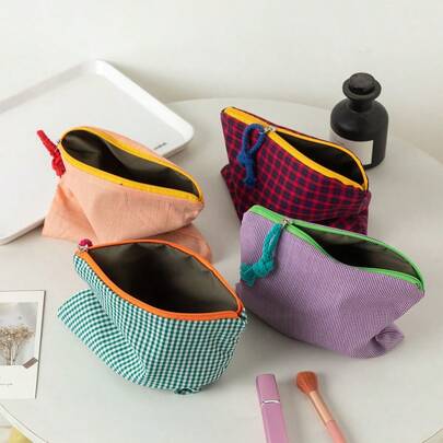 1pc Multicolor Gingham Plaid Makeup Bag, Aesthetic Kawaii Cosmetic Organizer For Girls, Portable Travel Toiletry Storage Pouch, Cute Ins Style Handheld Wash Bag For Dorm, Vacation, Daily Office & School Stationery, 5 Colors Available