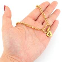 1pc New Fashion Heart Hollow Initial Oval Carabiner Lock Pendant Golden Stainless Steel Chain Necklaces For Women - Yellow Gold - View 3