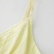Women's V-Neck Lace Trim Camisole Spaghetti Strap Peplum Crop Tank Tops Loose Sleeveless Ruffle Hem Vest Shirts - Màu Mù tạt vàng - Xem 7