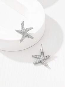 1对极简锌合金海星耳钉，适合女性日常佩戴、派对、海滩、婚礼、舞会、校园等各种场合。 - 白金 - 查看 3