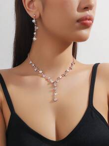 花朵项链、耳环、手链、戒指首饰套装，精致百搭，质感高端，适合女性日常通勤、校园约会、婚礼、派对和情人节等场合作为礼物。 - 銀色 - 查看 10