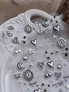 Miếng dán chống trầy xước ống kính tự chế bằng hợp kim hình mèo dễ thương, thiết kế theo phong cách kim loại bạc và họa tiết mèo, chó đáng yêu, dành cho ống kính điện thoại dòng 11 Pro/12 Pro/13 Pro/14 Pro/15 Pro/16 Pro/17 Pro cũng như ốp lưng điện thoại, quà tặng kỷ niệm. - Nhiều màu - Xem 5