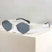 1 Pair Retro Rhombus Metal Fashion Glasses, Versatile For Summer Beach Trips - Grey - View 1