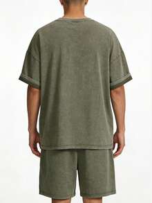 American Retro Style, 230g Heavyweight Washed Distressed Short-Sleeved T-Shirt For Men. High-Weight Pure Cotton, Thick And Opaque, With A Snowflake Wash Process. Loose, Drop-Shoulder, Oversized Fit. Street Style, Versatile, Basic, Suitable For Everyday Wear, Commuting, And Casual Wear. - 綠色 - 查看 6