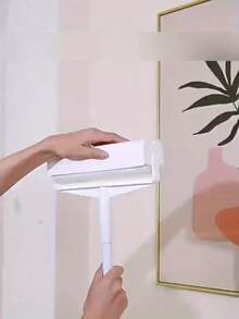 9.45英寸加长伸缩手柄粘毛滚筒 | 360°旋转头 | 3个高粘性替换装 | 宠物毛发去除器 | 地毯/沙发/汽车/衣物清洁工具（2种款式随机发货） - 彩色 - 查看 6