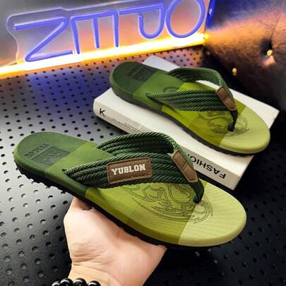 2026 New Men's Flip Flops, Summer Outdoor Anti-Slip Anti-Odor Casual Beach Slippers