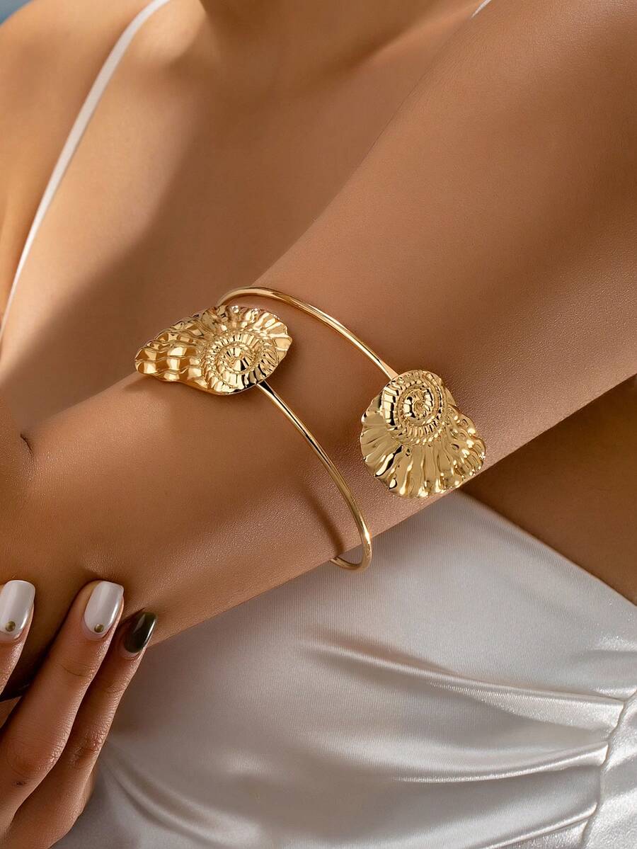 1 chiếc vòng tay hình vỏ sò màu vàng kim loại cổ điển thời trang, phụ kiện đa năng phù hợp cho phụ nữ đi nghỉ mát. - Ốc vàng - Xem 1
