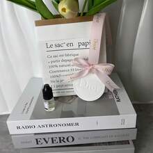 M.Dior 1 pieza Tabletas de aromaterapia, fragancia de larga duración, con cinta impermeable, tabletas de aromaterapia navideñas, de moda y de alta gama, suministros navideños, decoración de dormitorio, decoración del hogar, decoración de baño, tabletas de aromaterapia para automóvil, colgantes decorativos, suministros para fiestas, productos de regalo navideños, adecuados para regalo, decoración, Navidad, Día de San Valentín, etc. - 1PC - Ver 7