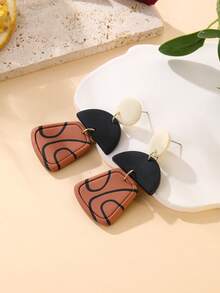 一对手工制作的别致黑色条纹梯形吊坠耳环，夸张设计，百搭高端，适合度假、海滩、派对和日常佩戴。 - 彩色 - 查看 7