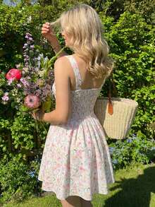 女士优雅粉色碎花吊带系带褶皱腰部喇叭迷你连衣裙，时尚性感夏日连衣裙，浪漫花园野餐装 - 淺粉色 - 查看 2