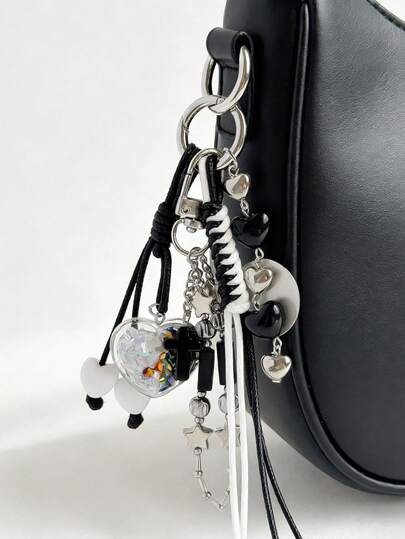 创意新款双色心形包包挂饰，编织心形链条情侣配饰，背包挂件，交叉手机链钥匙扣精致套装，时尚撞色设计，情人节礼物，甜美装饰链，多层设计，轻巧便携精致配饰，复古艺术感，适合日常佩戴，闺蜜礼物，手工制作，理想礼物，多功能挂件套装