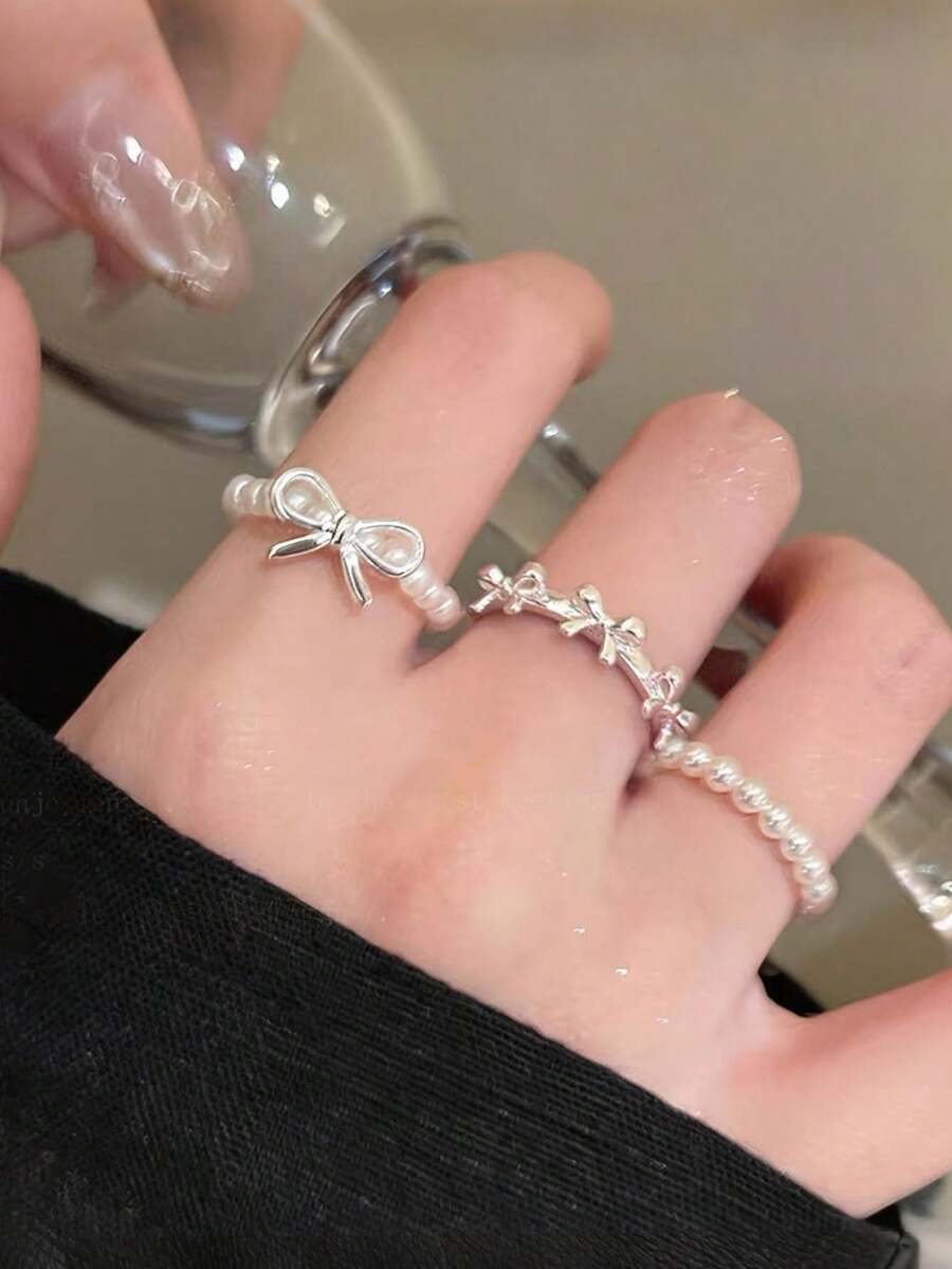 3件套芭蕾舞风格蝴蝶结珍珠串珠戒指套装，银色丝带蝴蝶结可调节叠戴戒指，优雅设计，日常佩戴饰品，送给女友、家人、圣诞节、情人节、生日、母亲节的礼物 - 銀色 - 查看 1