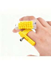 1 pieza Juguete con forma de bollo (con 48 balas suaves) de color aleatorio, 2 piezas Juguete con forma de bollo (con 96 balas suaves) de color aleatorio - Un divertido juguete portátil del tamaño de un pulgar, de operación con una sola mano, una linda sorpresa para amigos y novias, ligero y fácil de llevar, un regalo ideal para Año Nuevo. - Multicolor - Ver 9