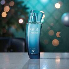 Nuevo Perfume Jafra Navigo Profundo Homme 100 ml Fragancia Masculina de Estilo Intenso y Moderno Presentación Elegante Ideal para Uso Diario y Ocasiones Especiales Aroma Profundo y Sofisticado para el Hombre Actual Diseño Refinado que Acompaña tu Personalidad con Presencia y Carácter - Marina Amaderada - Ver 5