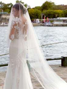 1件极简双层新娘面纱,指尖长度,教堂式长度,适合婚礼、摄影道具、婚姻登记处使用,附赠金属发梳 - 乳白色 - 查看 11