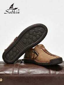 Salkin 经典设计师男士莫卡辛鞋，价格亲民的奢华之选，适合现代生活。简约的套脚乐福鞋，侧拉链设计，柔软皮革材质，绅士商务社交鞋，男士驾驶鞋，日常办公派对休闲鞋，节日礼物，返校学生休闲鞋，学院风。建议选择大一码。 - 卡其色 - 查看 8
