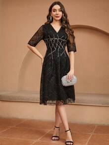 Black Lace Sequin Embellished Dress - Black - View 2