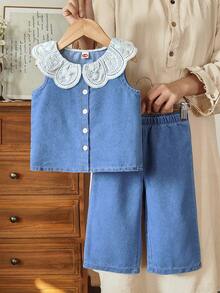 女婴时尚休闲可爱套装，蕾丝彼得潘领无袖衬衫 + 简约休闲牛仔阔腿裤 - 淺色水洗藍 - 查看 1