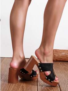Clogs, Elegant Summer Sandals For Women - Black - View 3
