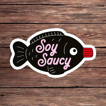 1张酱油贴纸，趣味酱油鱼笔记本电脑贴纸，可爱酱油乙烯基贴纸，亚洲女孩幽默礼物，防水可撕贴水瓶贴纸，粉色保温杯装饰，流行酱油笔记本贴纸，送给辣妹的完美礼物，黑色鱼汽车贴纸，超辣水瓶乙烯基贴纸