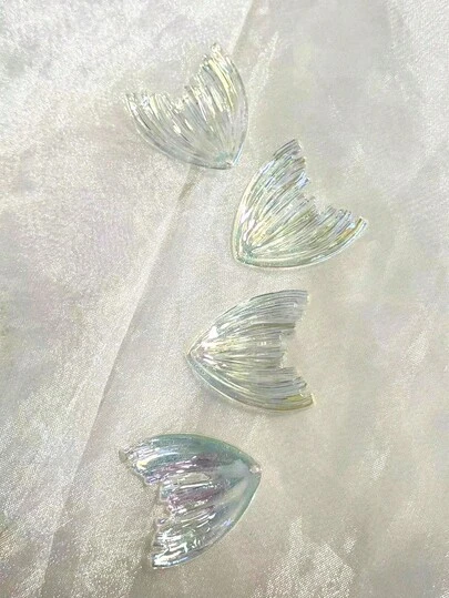 A Pack Of 5, Approximately 7 Grams, Electroplated AB Colored Mermaid Tail Internet Celebrity Jewelry, Can Be Used To Make Earrings, Bracelets, Necklaces, Phone Case Pendants, As Well As Ring Decorations And Hair Clip Decorations. The Phone Case Decoration Valentine's Day Gift Decoration Uses High-Quality Raw Materials To Create A Smooth And Heavy Coating.