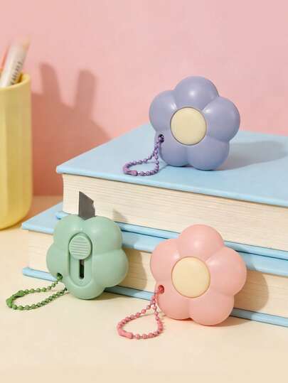 1pc Portable Scissors, Mini Finger Spinner, Envelope Opener, Scissors, Suitable For Home And Office Use, Can Easily Cut Cardboard, Delivery Boxes And DIY Crafts, Great Gift For Friends