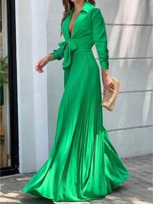 French, Basic, Formal, Office, Fresh, Sophisticated, Chic. Fall Winter. Beach, Date.  Plunge V-Neck Maxi Dress - Green - View 1