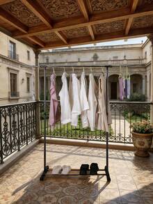 1pc Freestanding Clothes Hanger Rack, Indoor Bedroom Wardrobe Hanging Rod, Portable Balcony Drying Clothes Rack - Black - View 3