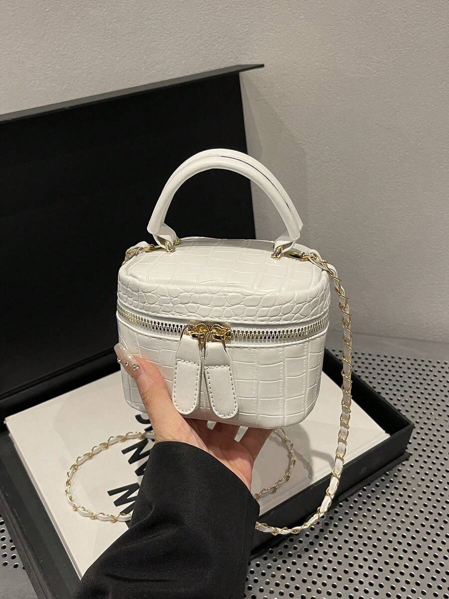 轻便迷你手提包、链条包、菱形图案包、托特包、水桶包，适合少女、大学生和上班族女性，是办公室、大学、工作、通勤、户外活动、旅行和郊游的理想之选。