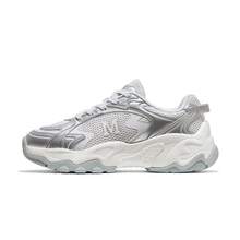 CAMEL CROWN 女士户外休闲鞋，春星河三代流行鞋厚底高帮休闲运动鞋百搭跑步鞋 - 銀/沙粒灰 - 查看 1