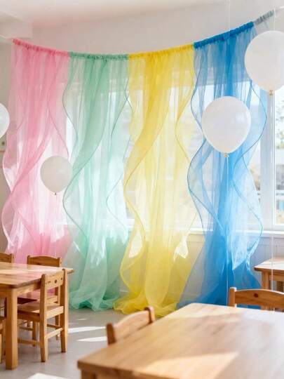 1件水晶网纱面料，水晶橙色雪纺面料，尼龙透明面料。适用于婚礼派对、生日派对装饰、婚礼派对帷幔、新娘送礼会、派对背景装饰和礼品包装。