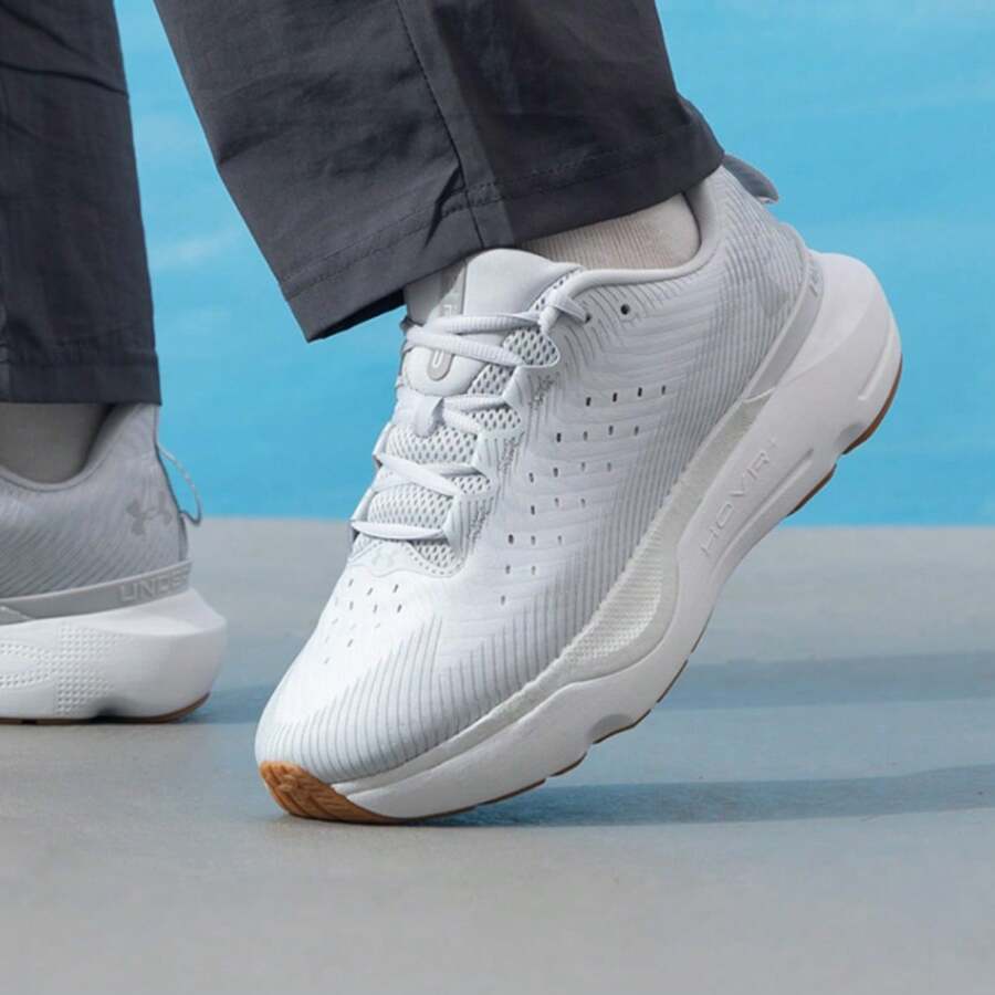 Under Armour 男士新款防滑耐磨步行鞋，轻便舒适的跑步鞋 - 灰色 - 查看 1