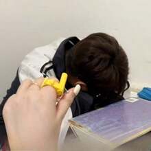 1pc Mini Finger Gun Stress Relief Toy, Finger Ring Shooter Gadget For Boys - Multicolor - View 5