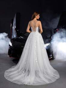 Elasola Bridal Gown With Spaghetti Straps, Floor-Length, Back Tie Design, Decorated With Applique Fabric And Extra-Large Sheer Tulle, Suitable For Spring/Summer Weddings And Nature-Themed Parties White - White - View 4