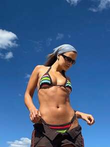 Bộ bikini 2 mảnh màu trơn, kiểu dáng giản dị, thanh lịch, gợi cảm, buộc dây, đính hạt ngọc trai, thích hợp mặc đi biển, nghỉ dưỡng, du lịch mùa xuân/hè. - Nhiều màu - Xem 2