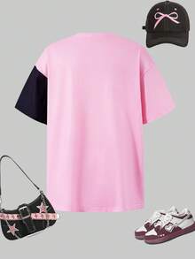 Camiseta infantil feminina de 8 a 12 anos com estampa de desenho animado em blocos de cores, gola redonda e manga curta. Ideal para o verão. - Rosa - Ver 4