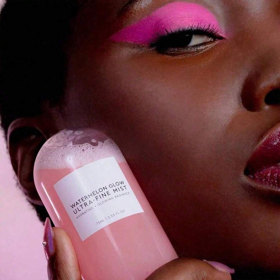 Spray Facial Glow de Sandía   Bruma Hidratante - Neblina Facial Ultra-Fina con Ácido Hialurónico   AHA de Hibisco para Refrescar la Piel Seca y Mejorar el Maquillaje Luminoso - Apta para Todo Tipo de Piel (75 ml)