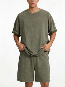 American Retro Style, 230g Heavyweight Washed Distressed Short-Sleeved T-Shirt For Men. High-Weight Pure Cotton, Thick And Opaque, With A Snowflake Wash Process. Loose, Drop-Shoulder, Oversized Fit. Street Style, Versatile, Basic, Suitable For Everyday Wear, Commuting, And Casual Wear. - 綠色 - 查看 3